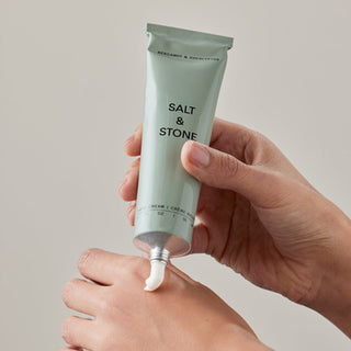 Salt & Stone Hand Cream - Bergamot & Eucalyptus tekstur