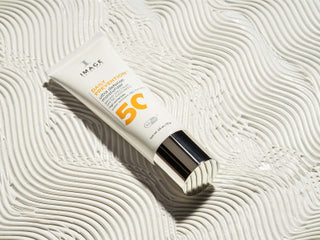 Image Skincare Daily Prevention Ultra Defense Moisturizer SPF 50 ambiente