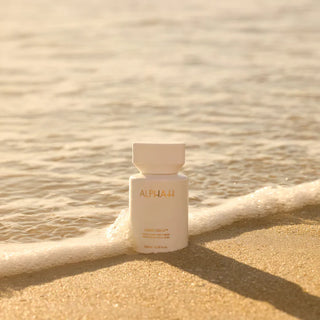 Alpha-H Liquid Gold Exfoliating Treatment stemning