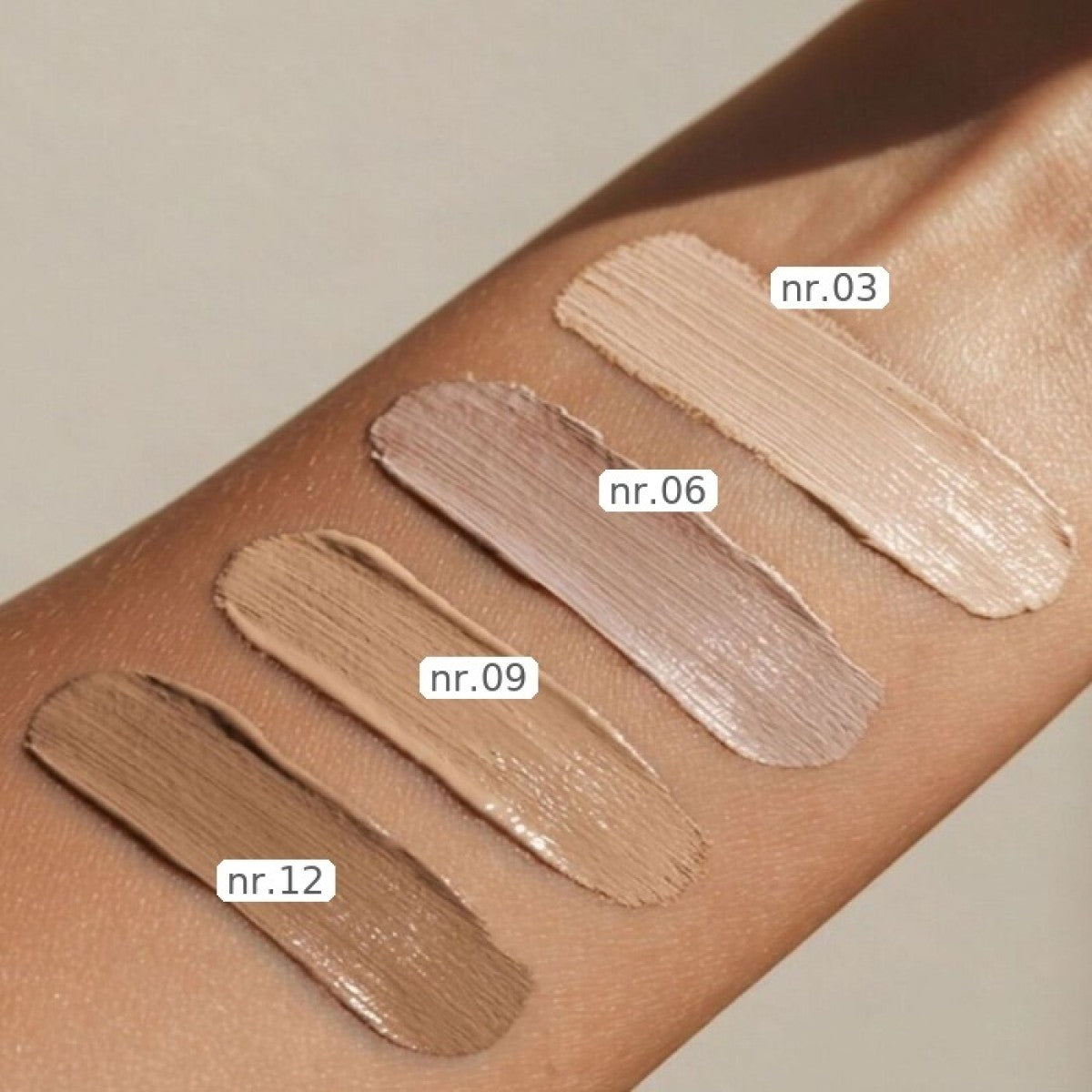 Malu Wilz BB Cream SPF30 kleuren 03, 06, 09 en 12 op de huid