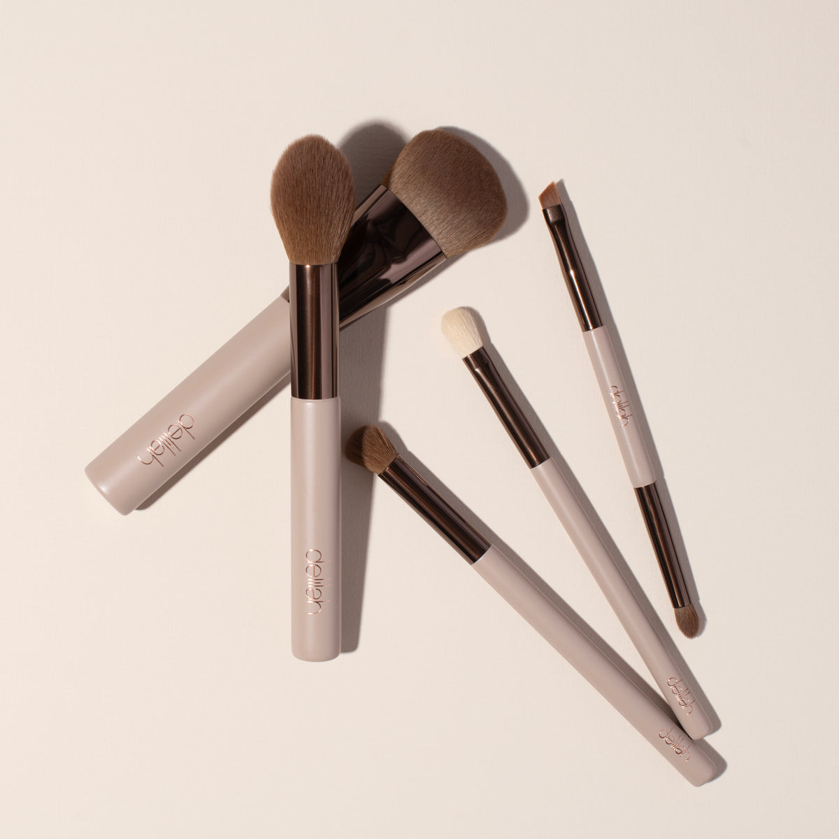 Delilah brushes stemningsbillede