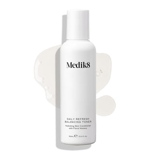 Medik8 Daily Refresh Balancing Toner 150ml med tekstur
