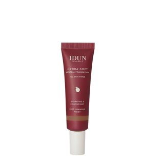 idun minerals Hydrasoft Mineral Foundation hilda