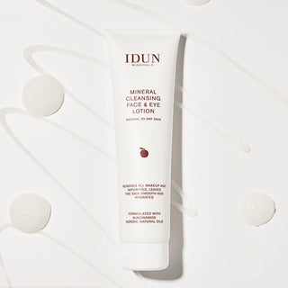 Idun Minerals Mineral Cleansing Lotion ambiance 2