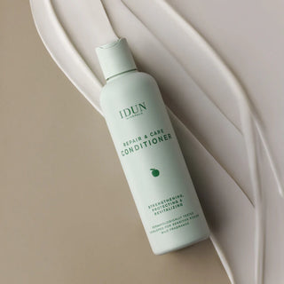 Idun Minerals Repair & Care Conditioner ambiance