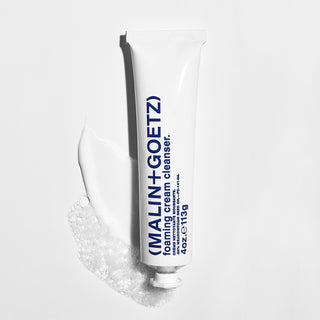 Malin+Goetz Foaming Cream Cleanser tekstur skum
