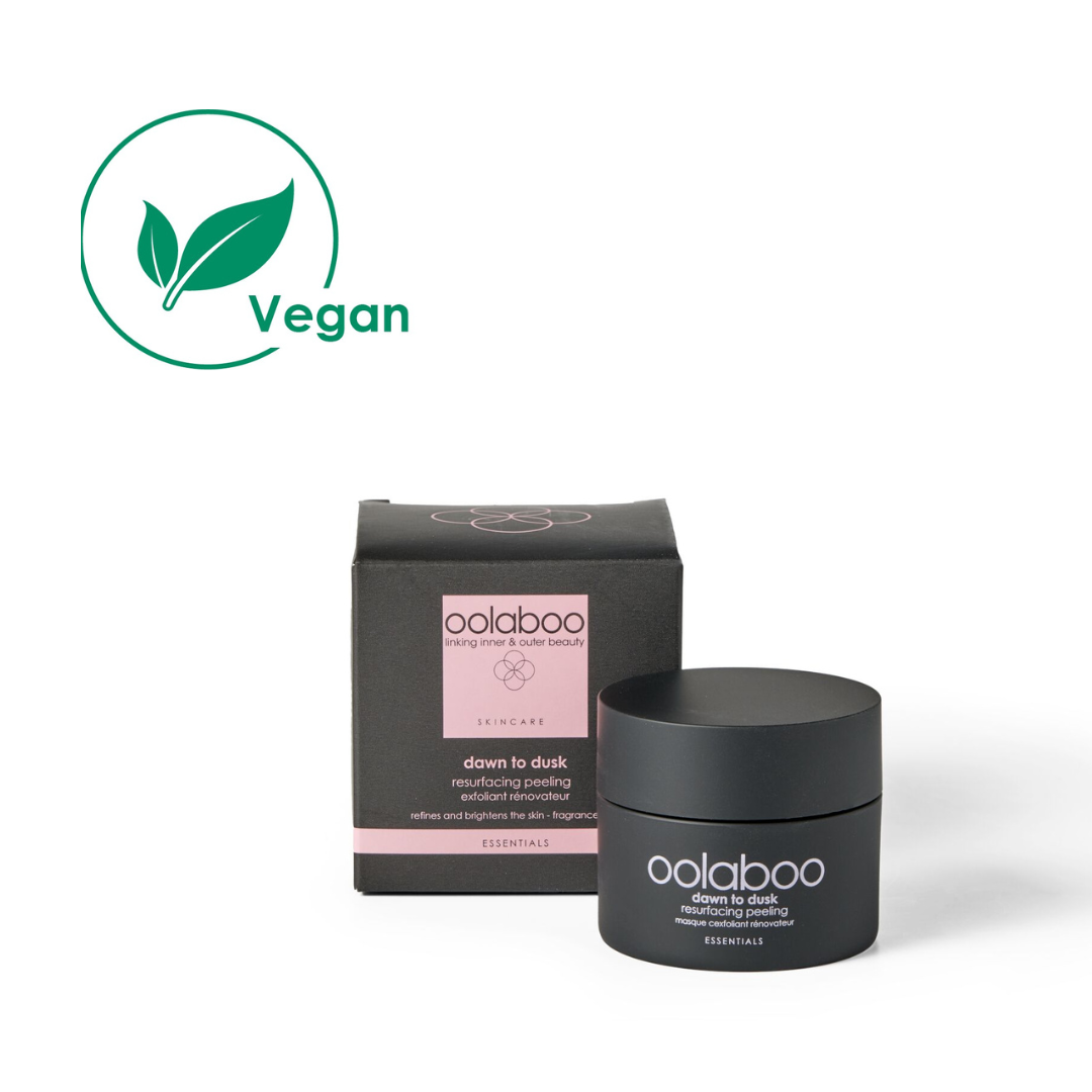 Oolaboo Dawn to Dusk Resurfacing Peeling 50 ml krukke med æske og vegan-logo