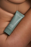 Alpha-H Daily Dose Multivitamin Body Serum tube mod armen