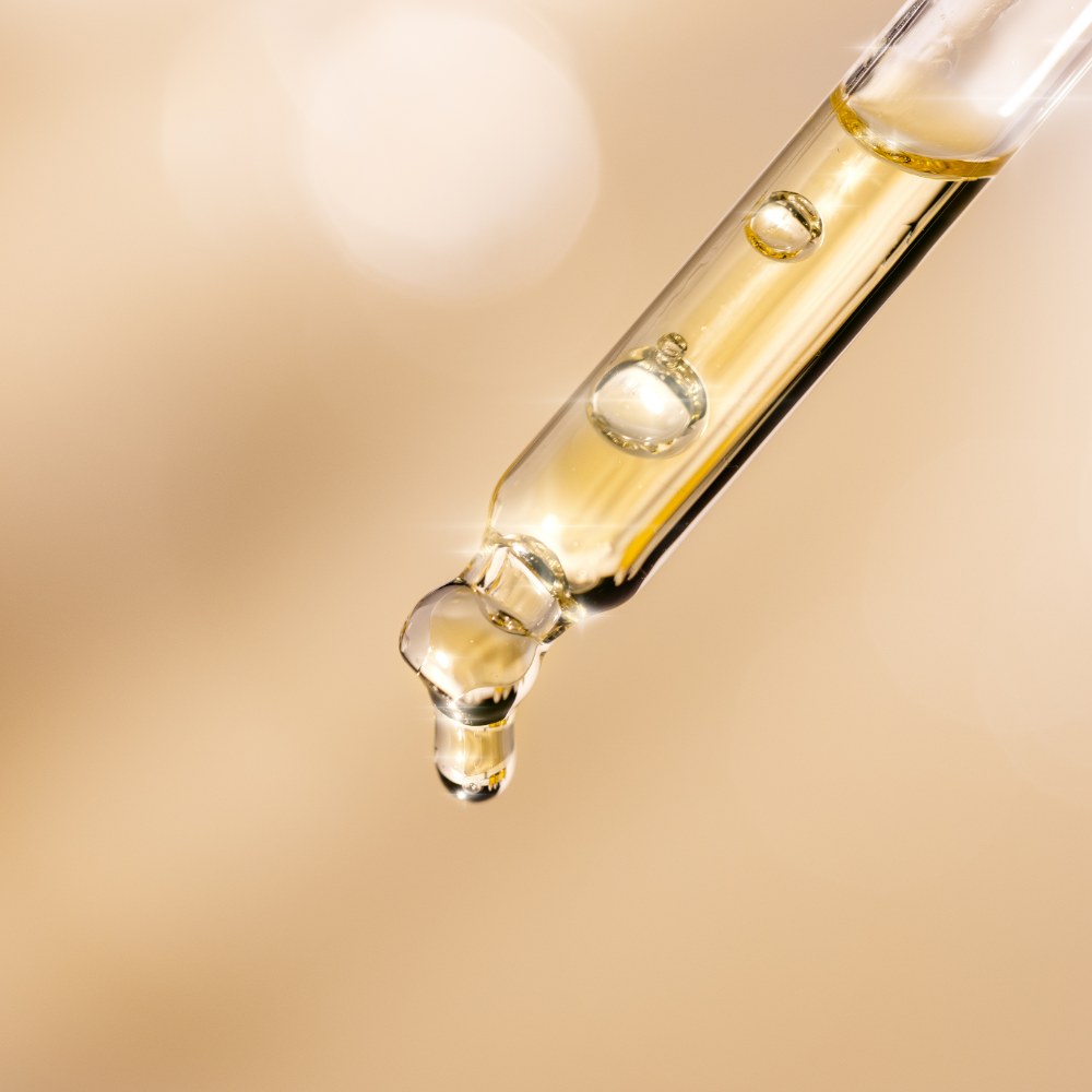 Alpha-H Golden Haze Face Oil 25ml pipet met olie