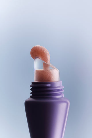 Alpha-H Peptide Lip Perfector tekstur på applikatoren
