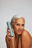 Alpha-H Retinol Reboot Exfoliating Body Treatment model med flakon