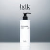 BDK Parfums Gris Charnel Body Lotion pumpeflaske i studie med bdk-logo