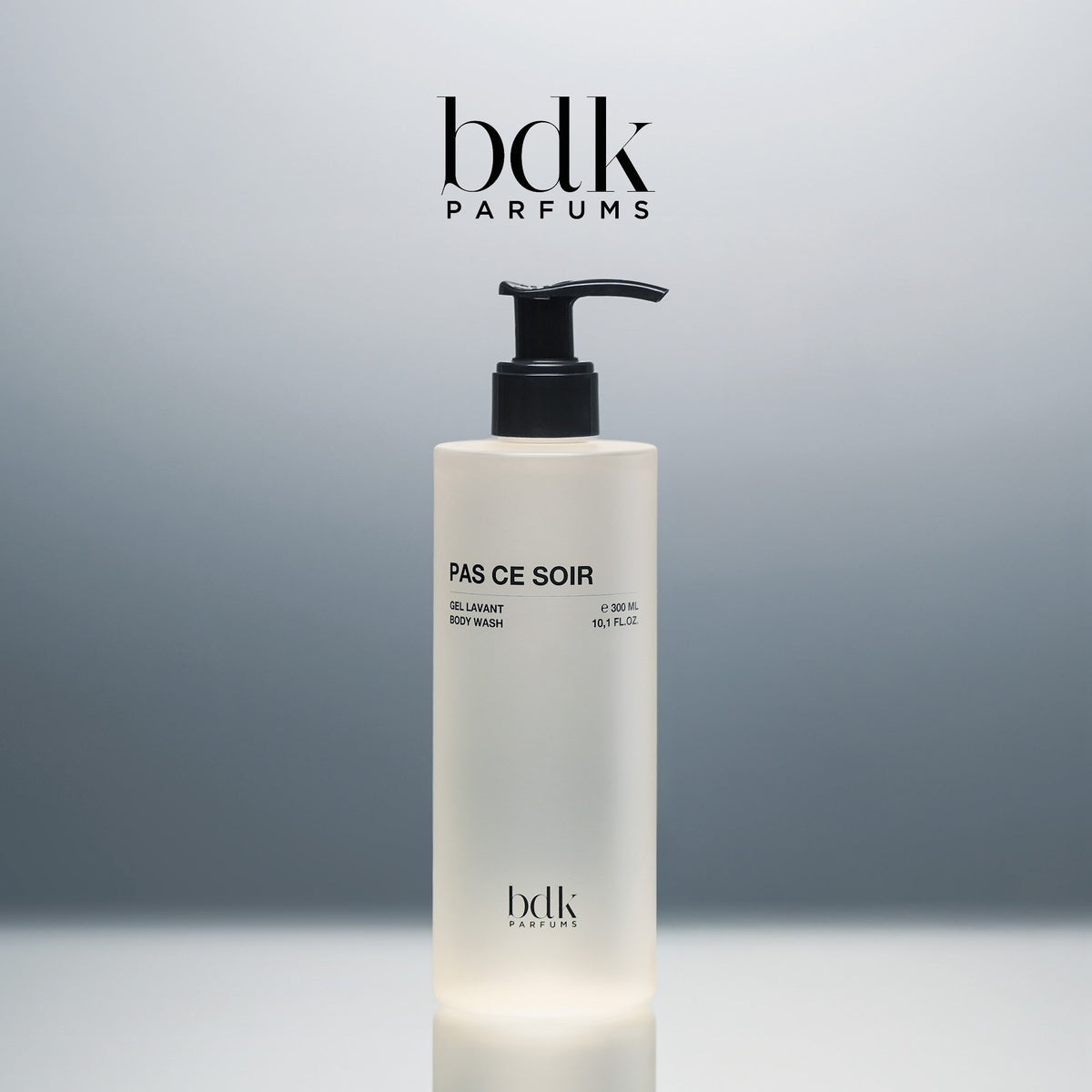 BDK Parfums Pas Ce Soir Shower Gel pumpeflakon i studie med bdk-logo