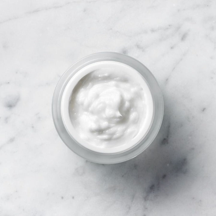 Medik8 C-Tetra Cream tekstur