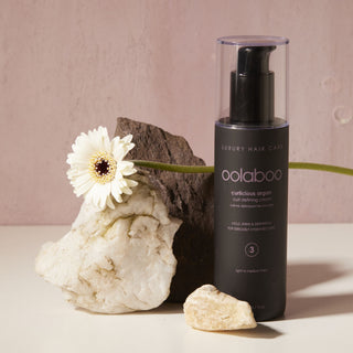 Oolaboo Curlicious Argan Curl Defining Cream med tusindfryd og sten
