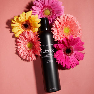 Oolaboo Glam Former Dry Shampoo mellem lyserøde gerbera