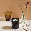 Oolaboo OOOO de Parfum Scented Candle 02 med glas og blomster