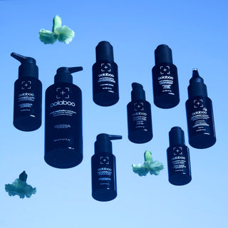 Oolaboo Smart Aesthetics SPF50 Protector lijn zwevend tegen blauwe lucht