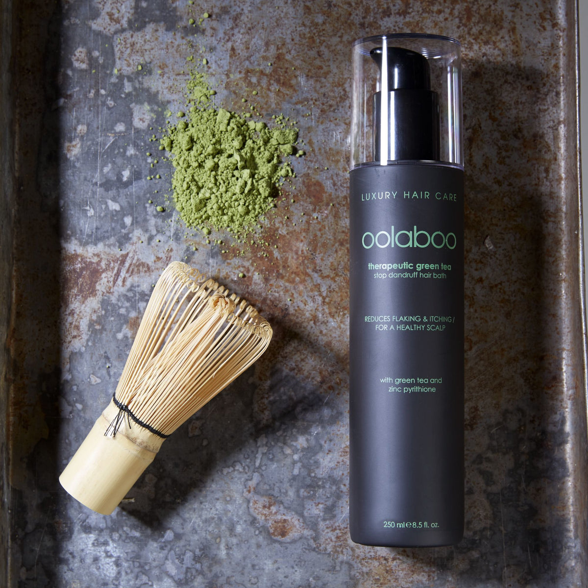 Oolaboo Therapeutic Green Tea Stop Dandruff Shampoo med matcha og piskeris