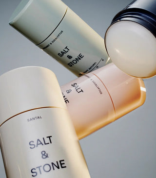 Salt & Stone Natural Deodorant - Santal & Vetiver tekstur
