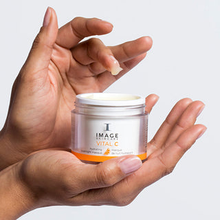 Image Skincare VITAL C - Hydrating Overnight Masque ambiente